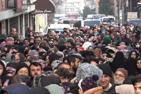 Billiger Pot-Ansturm in Bursa!  Sie haben sich gegenseitig zerquetscht