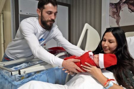 Das erste Baby des Jahres wurde in Antalya geboren!  Genau um 00.00 Uhr…