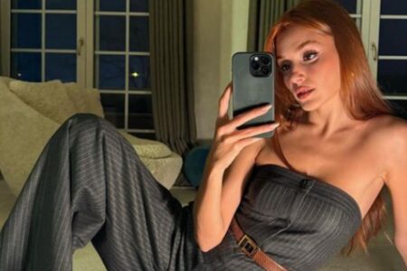 Hande Erçel sorgte für Verwirrung!  Er löschte diese Fotos einzeln