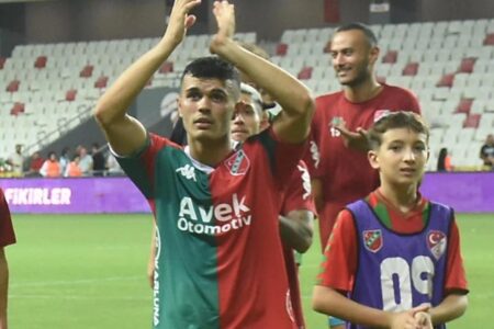 Karşıyakalı Favorit im Einzeltransfer
