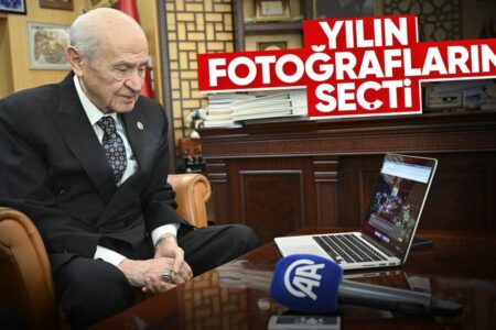 MHP-Chef Devlet Bahçeli nahm an der Wahl zum „Shots of the Year“ teil