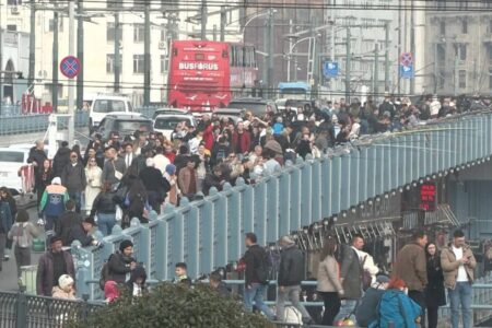 Silvester-Einkaufsansturm in Eminönü: Die Bürger strömten in Scharen