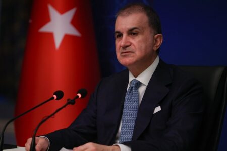Beitrag von Ömer Çelik vom 28. Februar: „So etwas wie außergesetzlichen Patriotismus gibt es nicht“