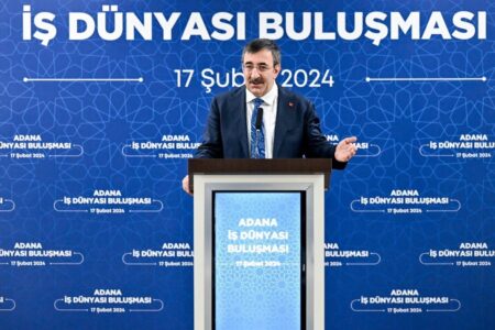 Cevdet Yılmaz: Büyümemizi, yatırımla, üretimle, ihracatla sürdürmek istiyoruz