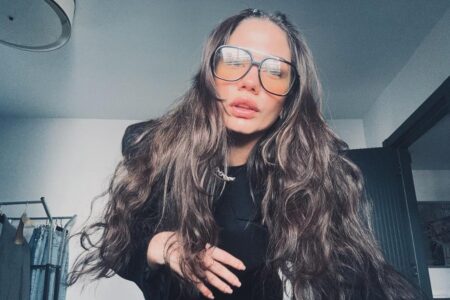 Der Stil von Demet Özdemir wurde zu einem heißen Thema.  Jacke 94.000 TL