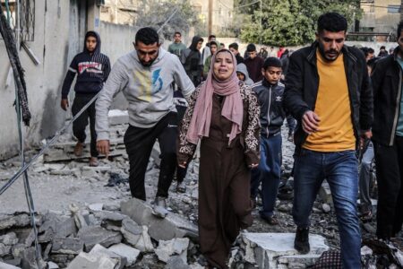 Die israelische Armee griff das Gebäude an, in dem Zivilisten Zuflucht suchten: 10 Menschen, darunter 3 Kinder, starben