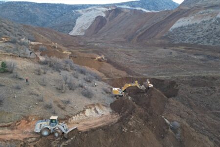 Die Suche nach Arbeitskräften in Erzincan geht weiter!  Konzentriert sich auf Mangan-Steinbruch