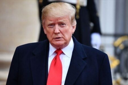 Donald Trump’tan seçim kampanyası: Ayakkabı ve parfüm satışına başladı
