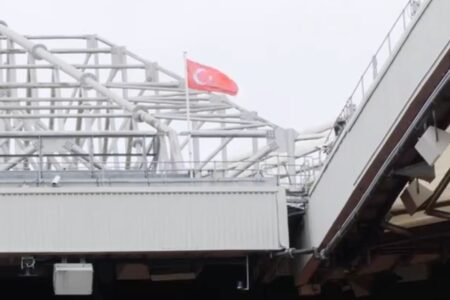 Im Stadion von Manchester United wehte die türkische Flagge
