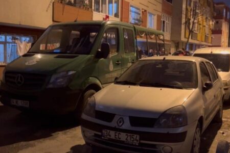 In Bağcılar, Istanbul, hat ein Mann seine Mutter erstochen