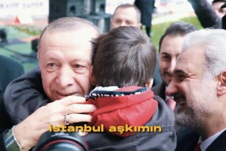 Istanbul-Mitteilung von Osman Nuri Kabaktepe: Ich habe dich in meinem Herzen geschrieben