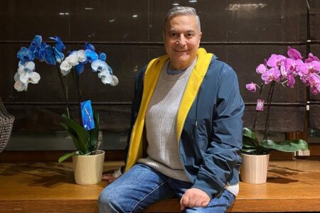 Mehmet Ali Erbil ist auf dem Weg zur Heirat!  Er stellte seinem Sohn seine 40 Jahre jüngere Freundin vor