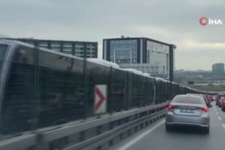 Metrobus ist in Istanbul kaputt gegangen!  Die Morgenstunden wurden zu Ärger …