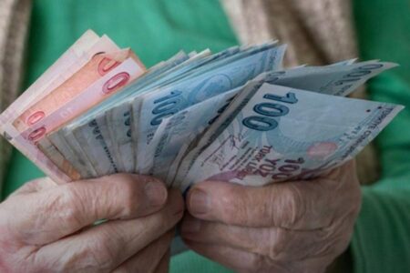 Millionen von Augen sind auf diese Nachricht gerichtet: Das Urlaubsgeld für Rentner kommt diese Woche in die Große Nationalversammlung der Türkei.