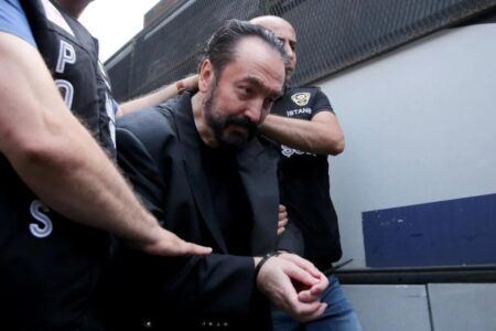 Neue Entwicklung bezüglich Adnan Oktar: Er wurde zu Van versetzt