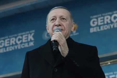 Präsident Erdoğan ist in Adana!  Türkiye schreibt eine epische Geschichte in der Verteidigungsindustrie