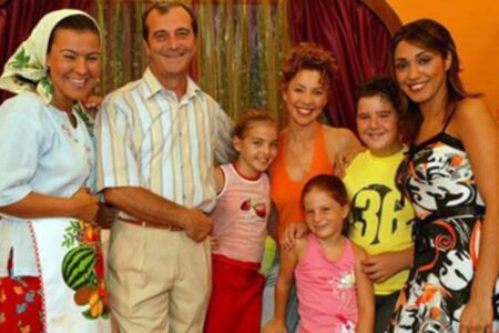 Schauen Sie, in welcher TV-Serie der Star von Gönül Dağı vor Jahren mitgespielt hat!  Die Lernenden können ihre Überraschung nicht verbergen