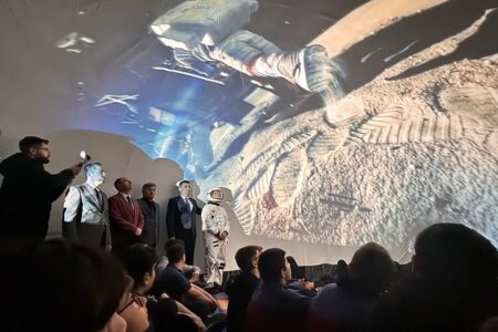 Schüler in Kastamonu erleben die Spannung des Weltraums im Planetarium