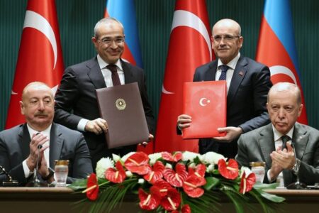 Zwischen Türkiye und Aserbaidschan wurden drei Abkommen unterzeichnet