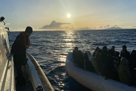 22 von Griechenland zurückgelassene illegale Einwanderer wurden in Muğla gerettet