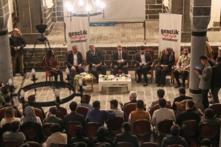 Abdulkadir Uraloğlu: Wir schicken dieses Jahr unseren Satelliten Türksat 6A ins All