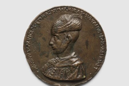 Das talismanische Medaillon aus der Zeit Mehmets des Eroberers als Prinz wird in London zum Verkauf angeboten.