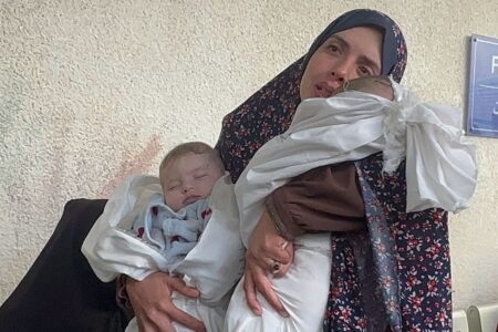 Die israelische Armee hat in Gaza Menschen angegriffen, die auf humanitäre Hilfe warteten: Viele Opfer