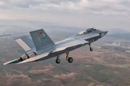 Die Macht der Türkei am Himmel!  Das nationale Kampfflugzeug KAAN wurde lackiert