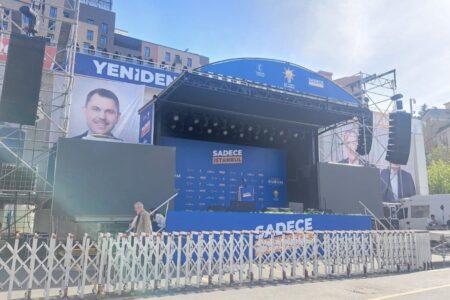 Die Vorbereitungen in der Provinzdirektion der AK-Partei Istanbul sind abgeschlossen.