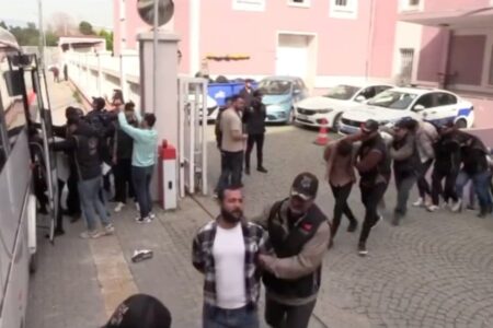 Gleichzeitiger PKK-Einsatz in 3 Provinzen: 94 Personen gefangen genommen