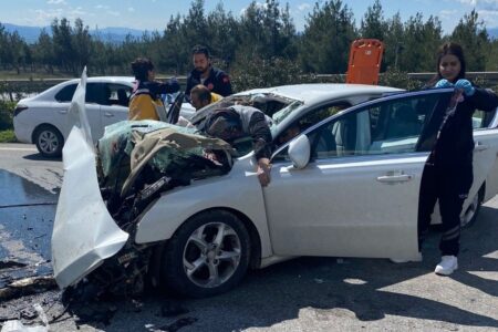 In Gazinantep stürzte ein Lastwagen von hinten ab: 2 Tote, 2 Verletzte