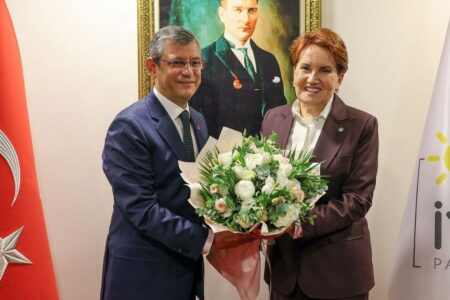 Meral Akşener wurde zu Özgür Özels Aussage „Wir warten auf eine Geste“ befragt: Ich bin krank und müde, mir ist schlecht …