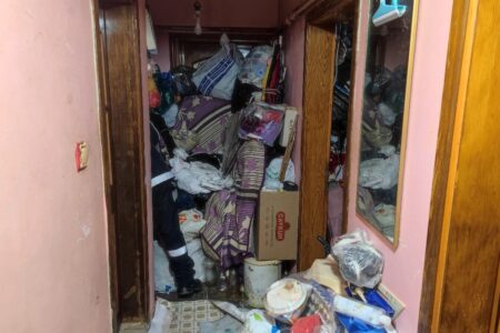 Nachbarn in Istanbul rebellierten gegen ein Müllhaus: 7 Müllwagen wurden gefunden