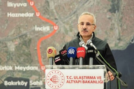 Neue U-Bahnlinien nacheinander vom Verkehrsministerium nach Istanbul