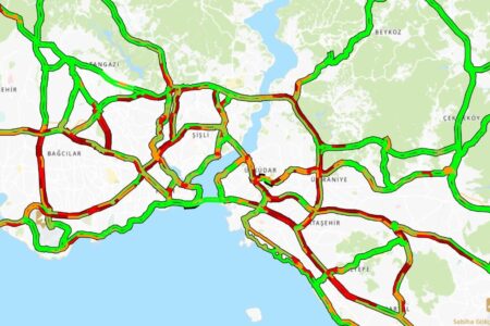 Regenklassiker in Istanbul!  Der Verkehr ist blockiert