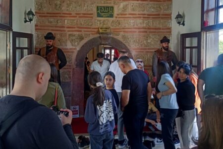 100.000 Besuche von Ertuğrul Gazi und dem Grab von Pir Edebali während der Feiertage