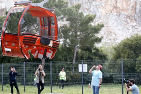 36 Kabinen wurden 5 Tage nach dem Seilbahnunglück in Antalya auf den Boden gesenkt