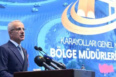 Abdulkadir Uraloğlu gab Erklärungen zum Entwicklungsstraßenprojekt ab