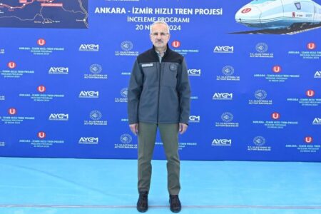 Abdulkadir Uraloğlu untersuchte das Hochgeschwindigkeitszugprojekt Ankara-İzmir vor Ort