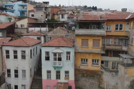 Basmane, der historische Stadtteil von Izmir, wurde seinem Schicksal überlassen