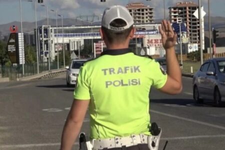 Beachten Sie diese Warnungen, damit der Urlaub nicht zum Albtraum wird: Unfallschwerpunkte auf den Straßen