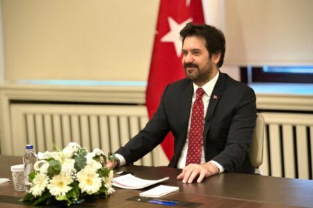 Botschaft zum Welttheatertag von Batuhan Mumcu