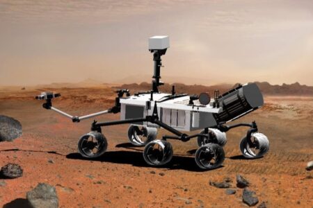 Curiosity on Mars der NASA führt Forschungen in einem Fluss durch, von dem angenommen wird, dass er ausgetrocknet ist