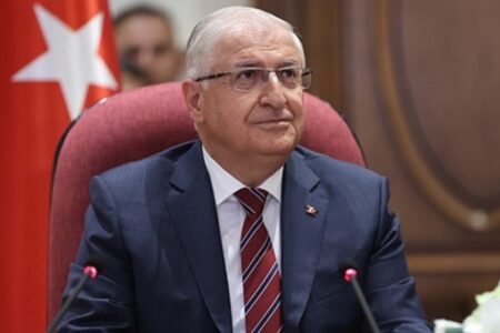 Einsatzsignal von Verteidigungsminister Güler an Kandil und Gara