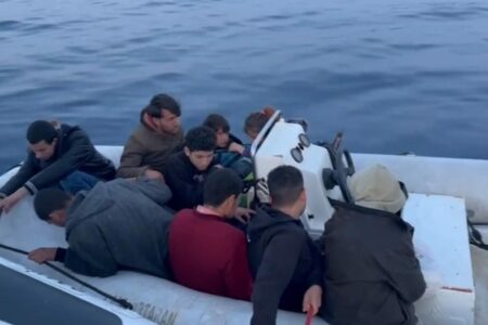 Illegale Einwanderungsbewegung in Muğla!  20 Menschen wurden gerettet