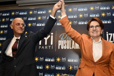 Laubfall auf der Enough Party!  Ümit Özlale ist zurückgetreten
