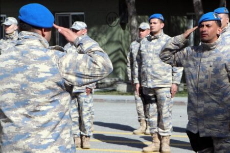 Mehmetçik ist während des Ramadan-Festes im patriotischen Dienst