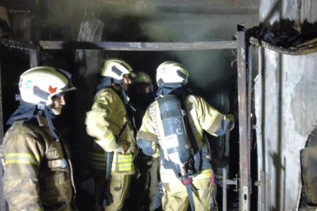 Nach dem Brand wurde das Innere des Nachtclubs in Beşiktaş besichtigt