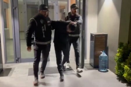 Nurlan Zharımbetov, der mit einem roten Aushang gesucht wurde, wurde in Istanbul gefasst