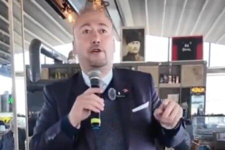 Özkan Yalım von CHP: Ich werde weder Afghanen noch Syrern eine Geschäftslizenz geben